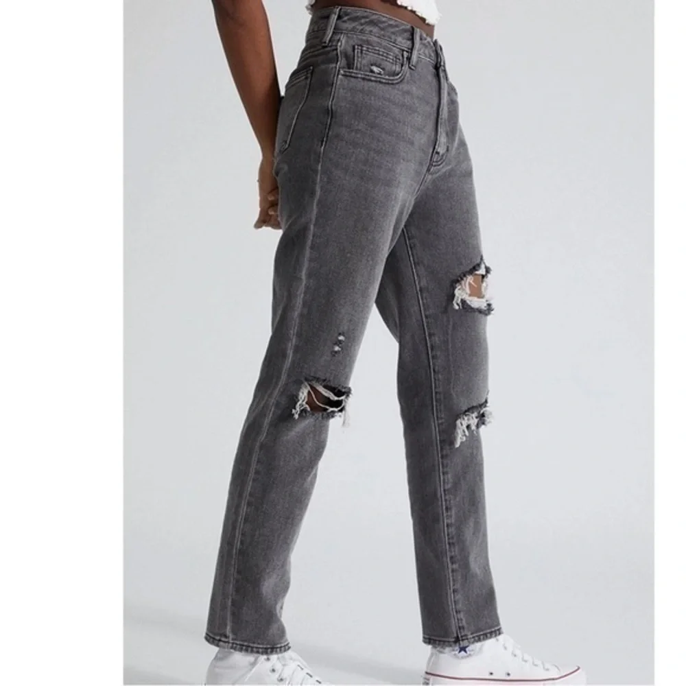 PacSun Faded Black Ripped Mom Jeans 25